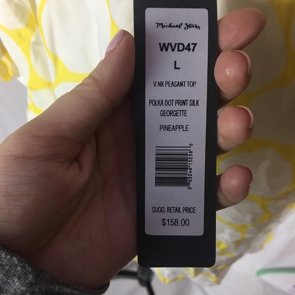 🏆 Yellow polkadot blouse - Picture 4 of 6